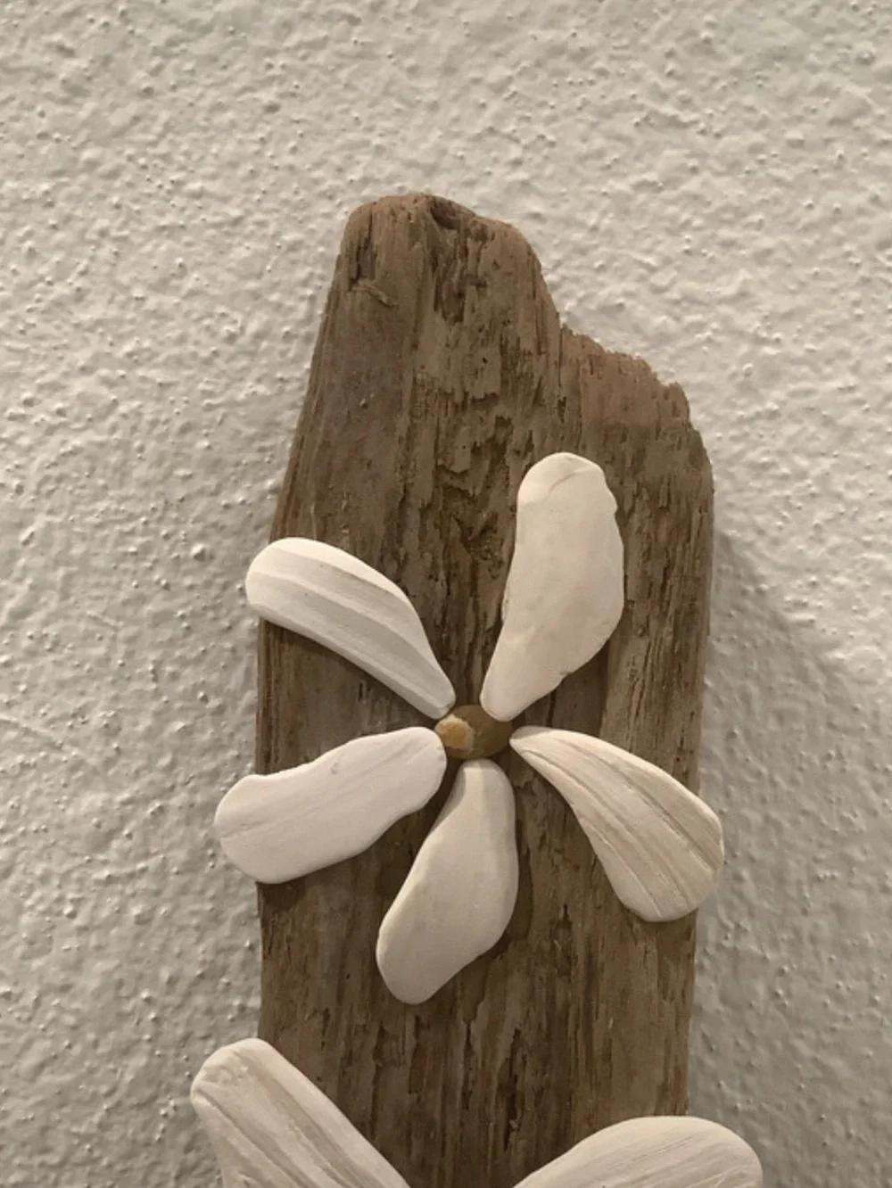 Driftwood Art, Driftwood & Seashell Flowers With Agates , Coastal Decor